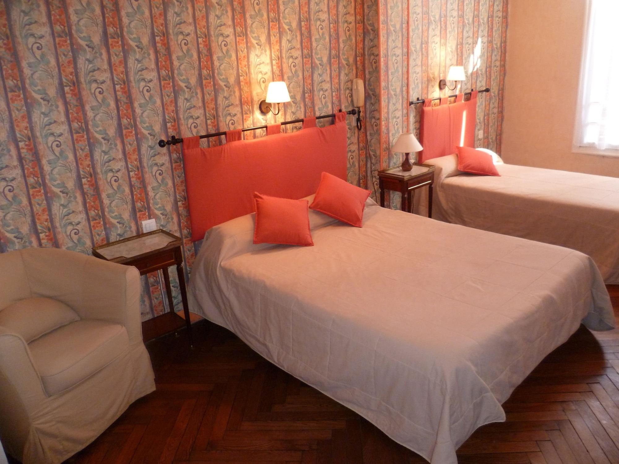 Hotel Castel Mistral Juan-les-Pins Exteriör bild